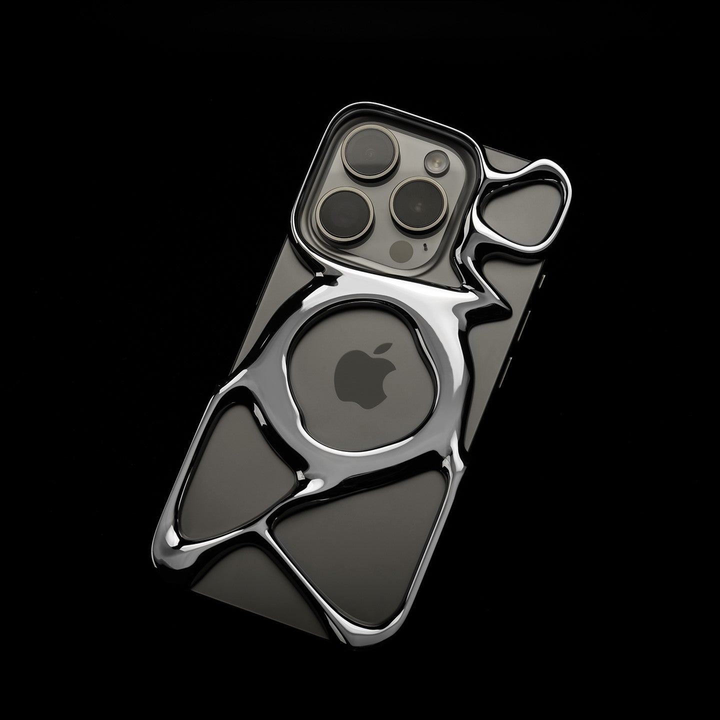 The Alta MagSafe Case