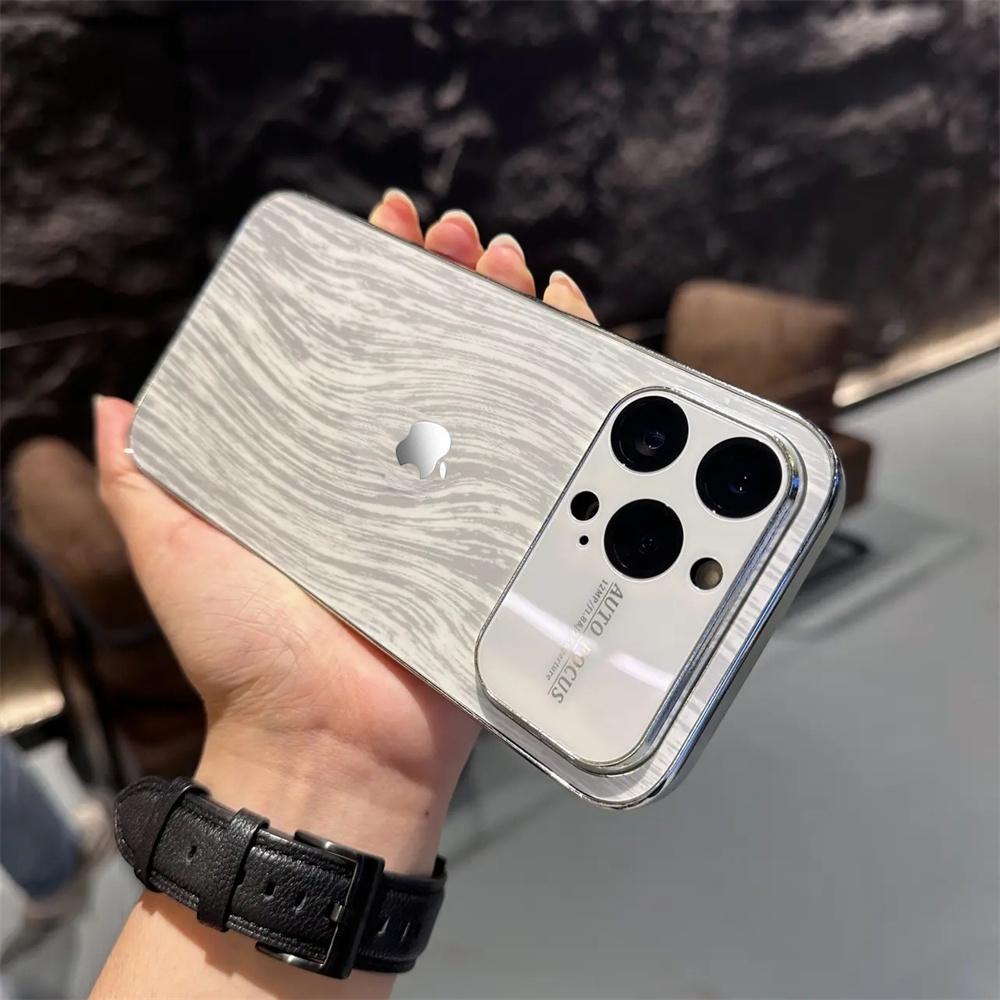 Luxe iPhone Wood Grain Ultra Case